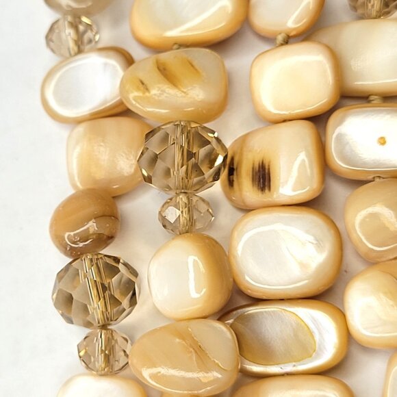 Pastel Beige Mother of Pearl Necklace Shell Bead Chips Three Strand Bib Necklace - Picture 2 of 10